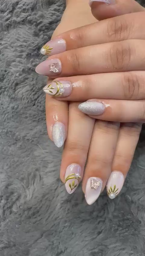 Pearl Butterfly Gold Press-On Nails