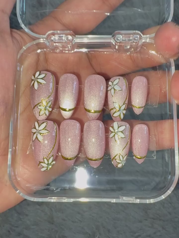 Pink Daisy Floral Press-On Nails